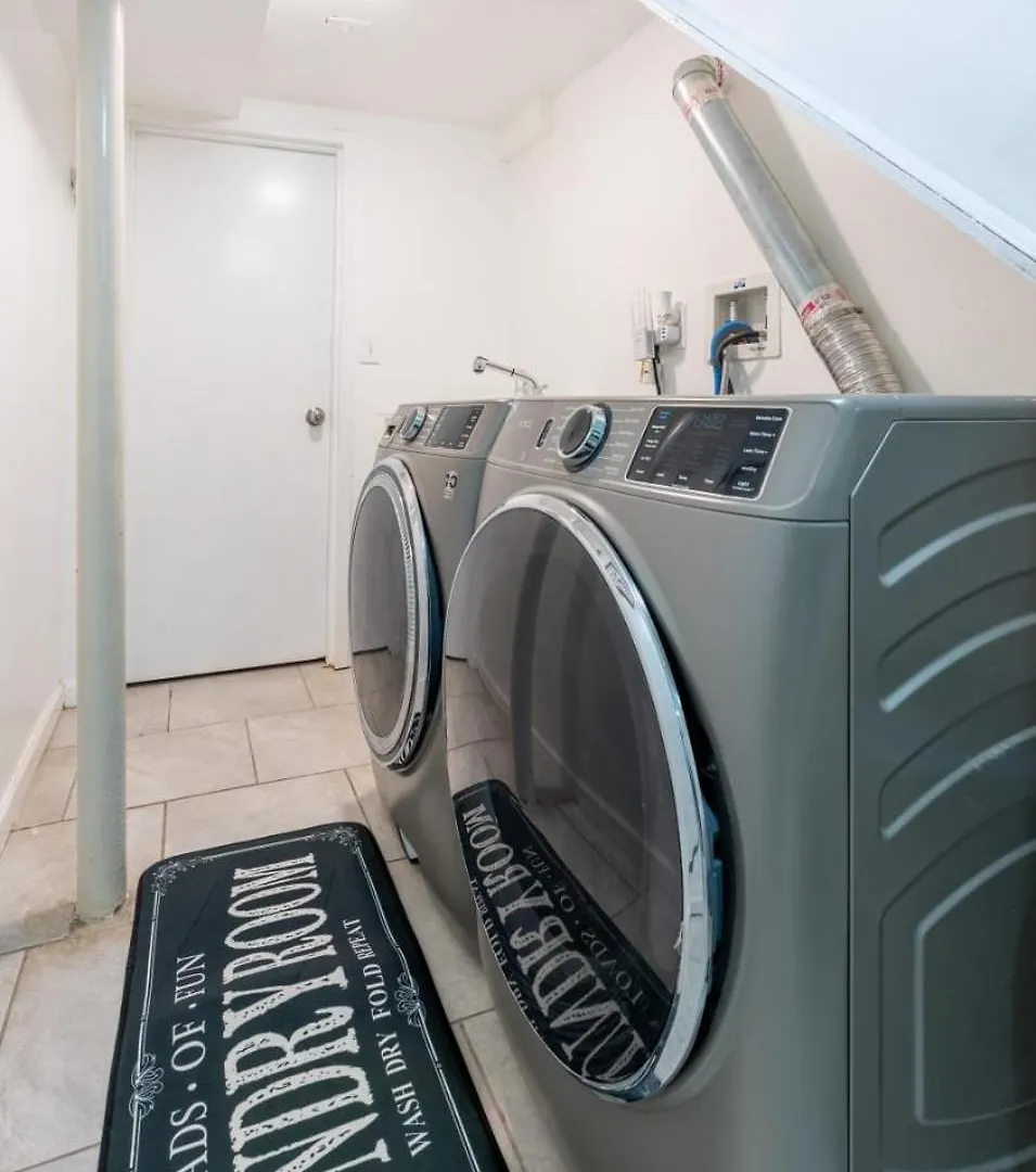 Homestay A Slice Of Paradise Vacation Rental New York United States